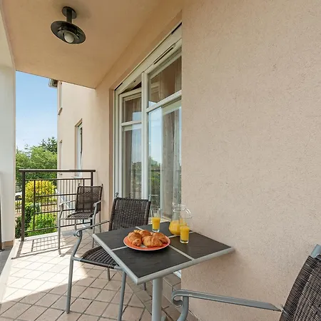 Brownie With Sunny Terrace - Sopocki Parkur Apartment Zoppot